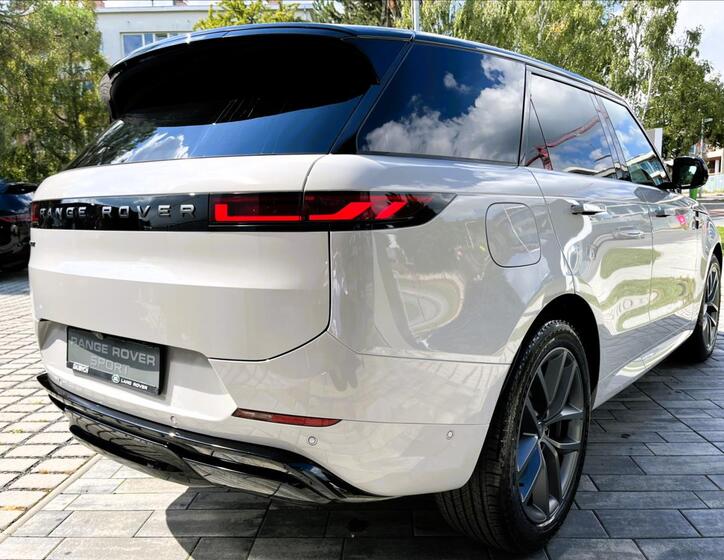 Land Rover Range Rover Sport 9