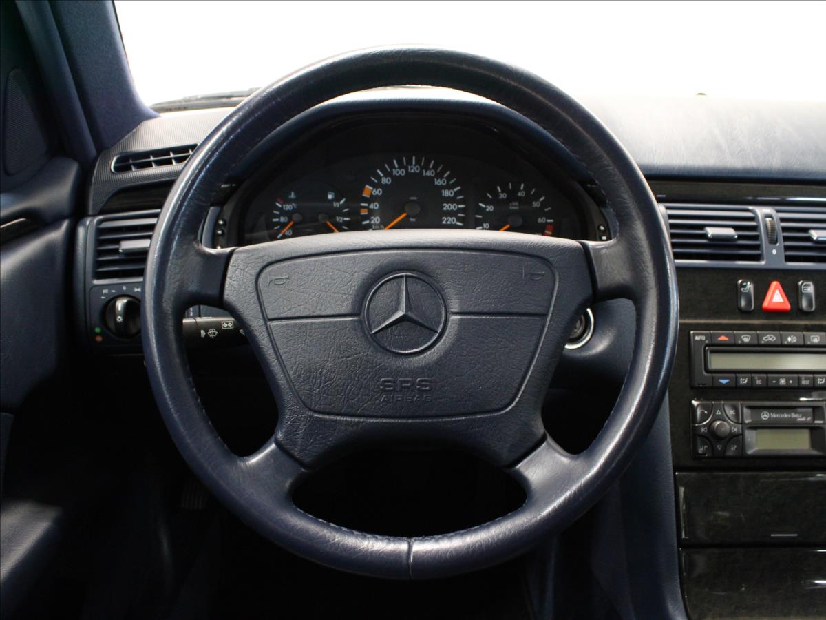 Mercedes-Benz Třídy E