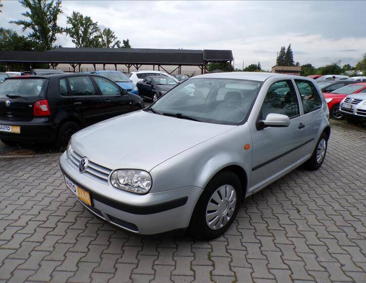 Volkswagen Golf 2