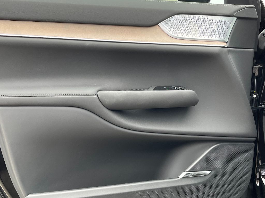 Volvo EX90