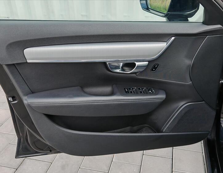 Volvo V90 14
