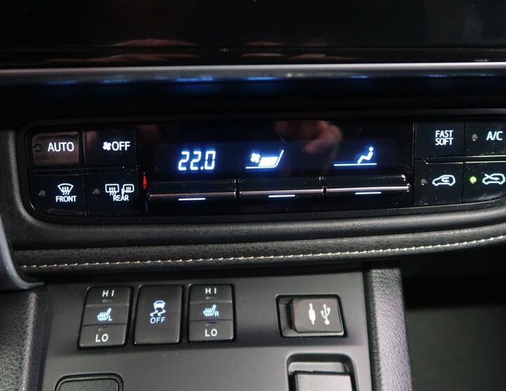 Toyota Auris 19