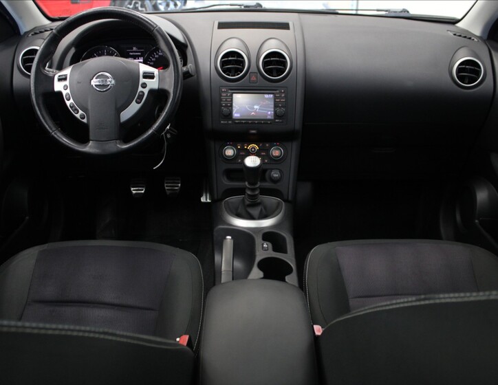 Nissan Qashqai 9