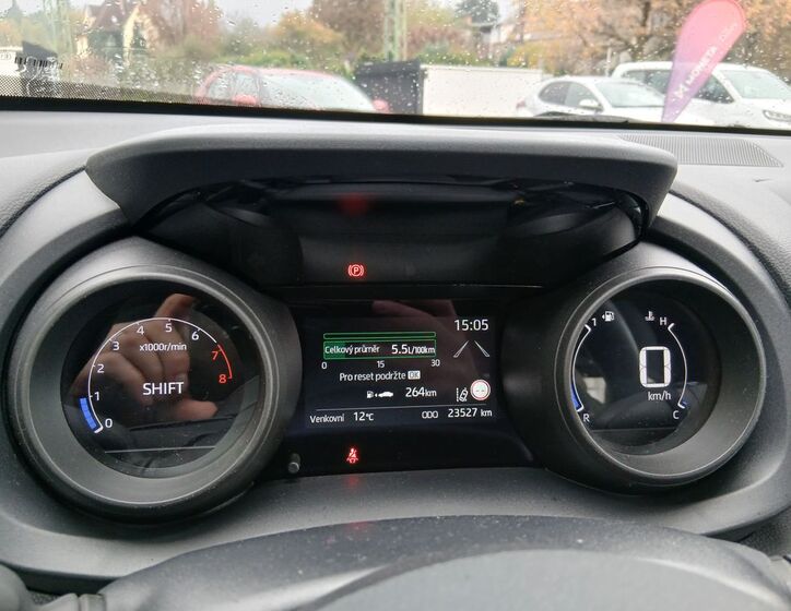 Toyota Yaris Cross 21