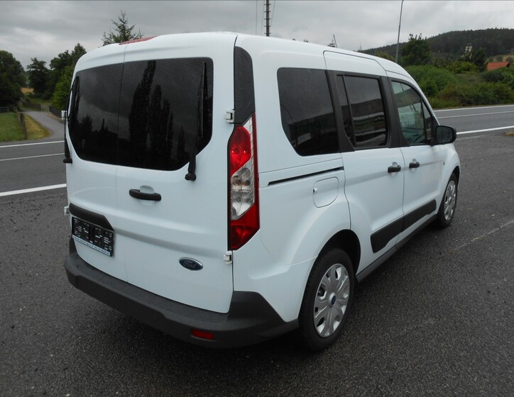 Ford Transit 9