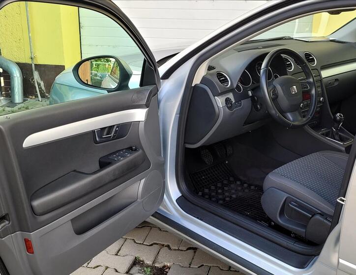 Seat Exeo 25