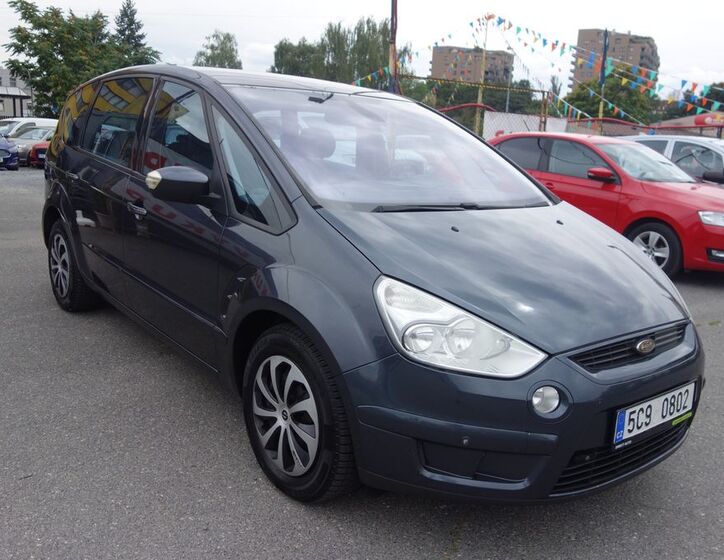 Ford S-MAX 4