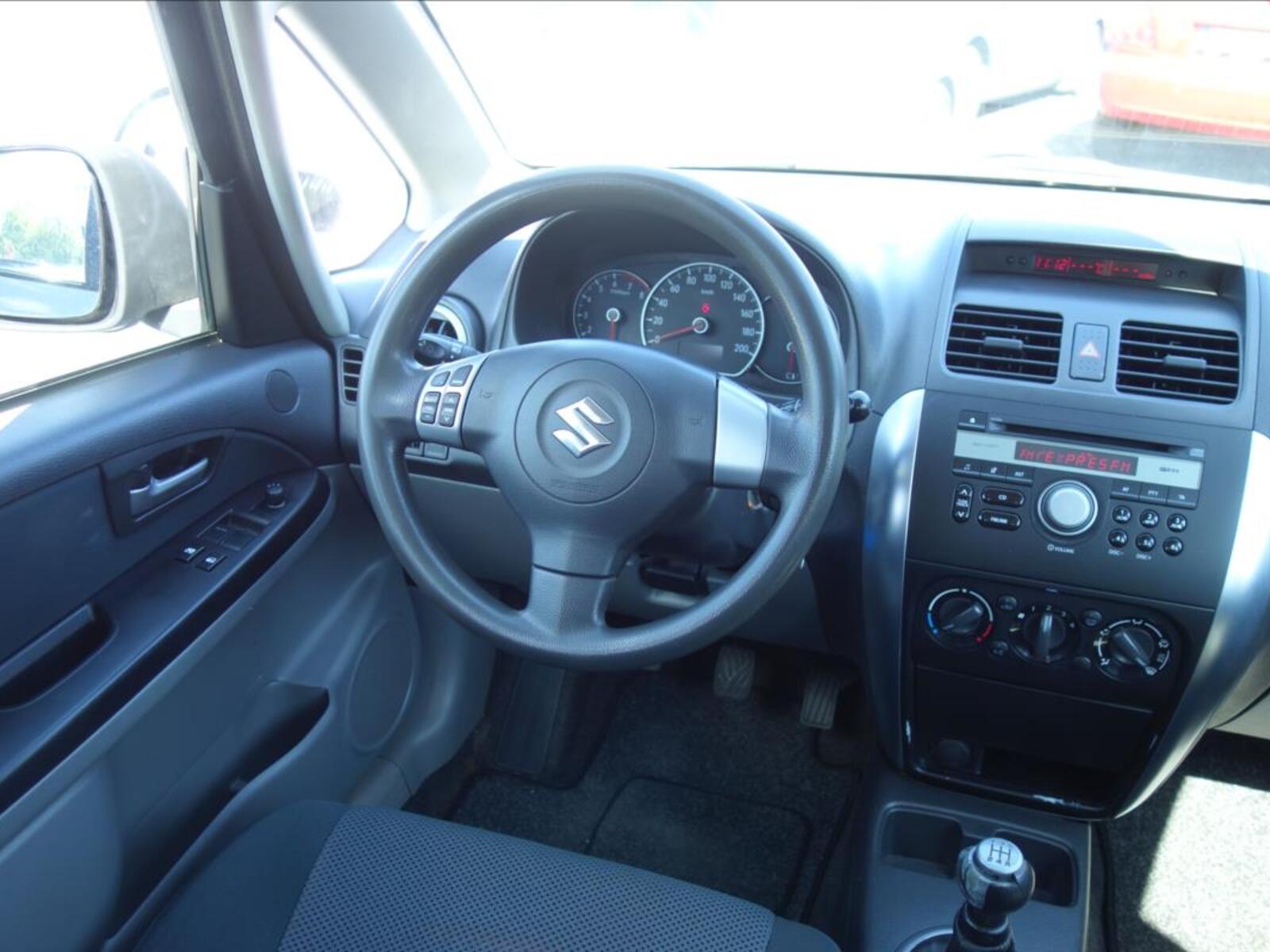 Suzuki SX4 18