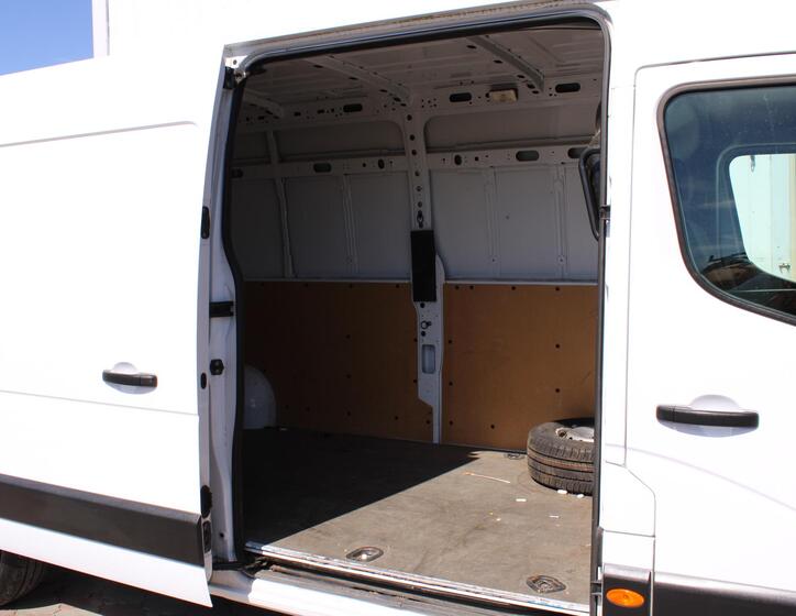 Renault Master 8