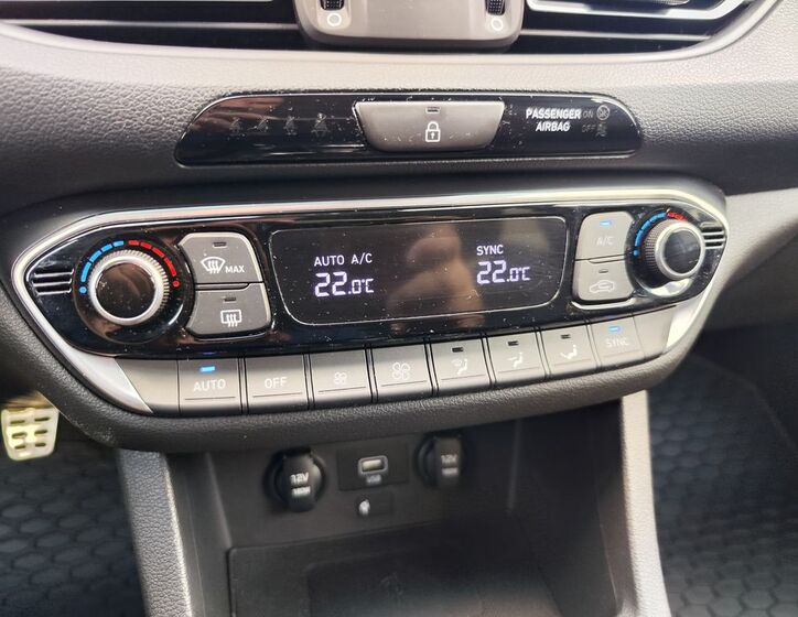 Hyundai i30 22