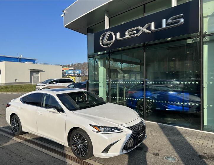 Lexus ES 300h 7