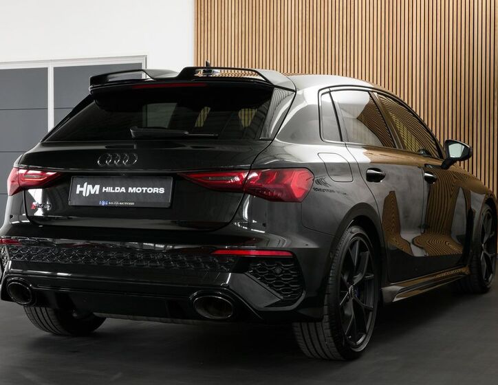Audi RS3 4