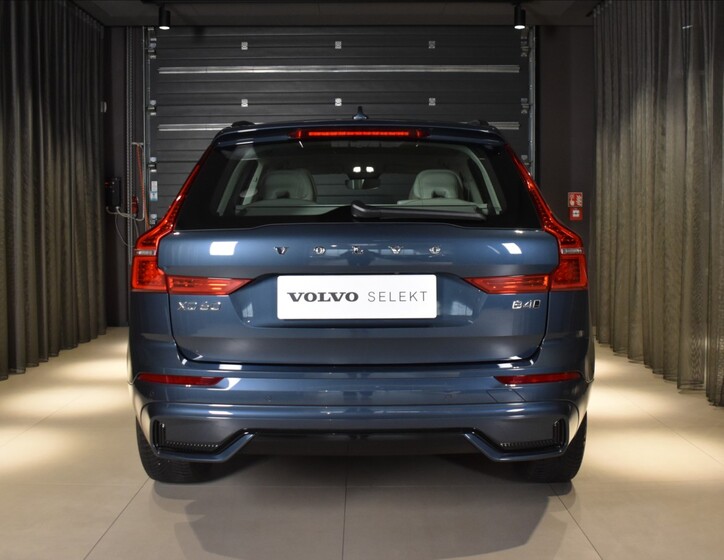 Volvo XC60 4