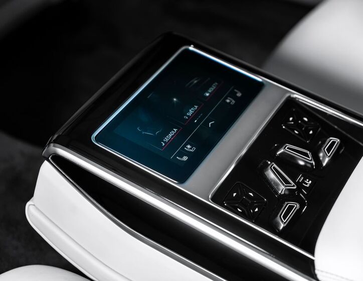 Audi A8 21
