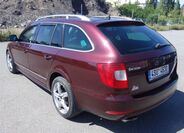 Škoda Superb 10