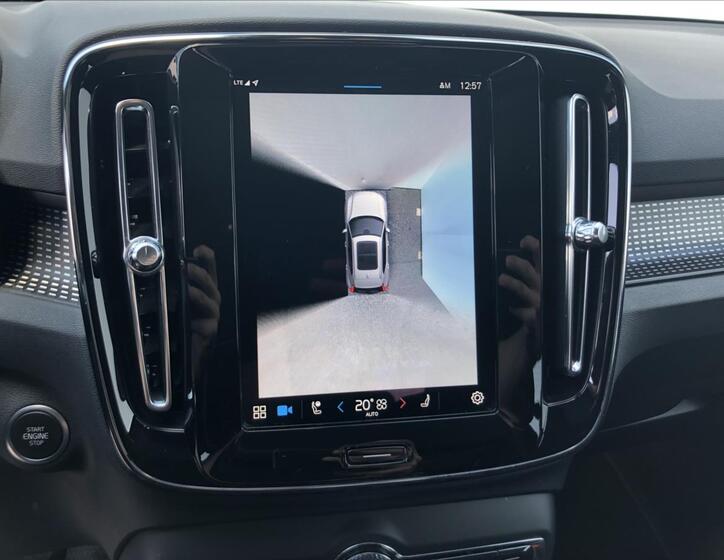 Volvo XC40 18
