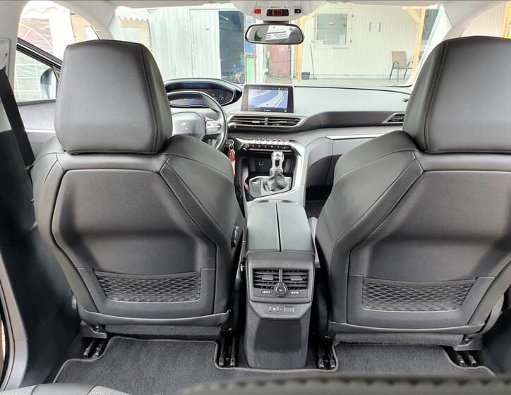 Peugeot 5008 40