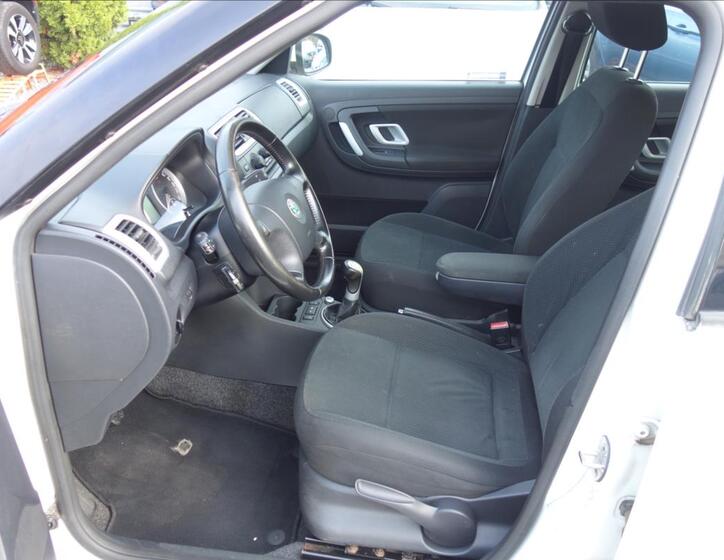 Škoda Fabia 10