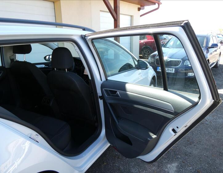 Volkswagen Golf 20