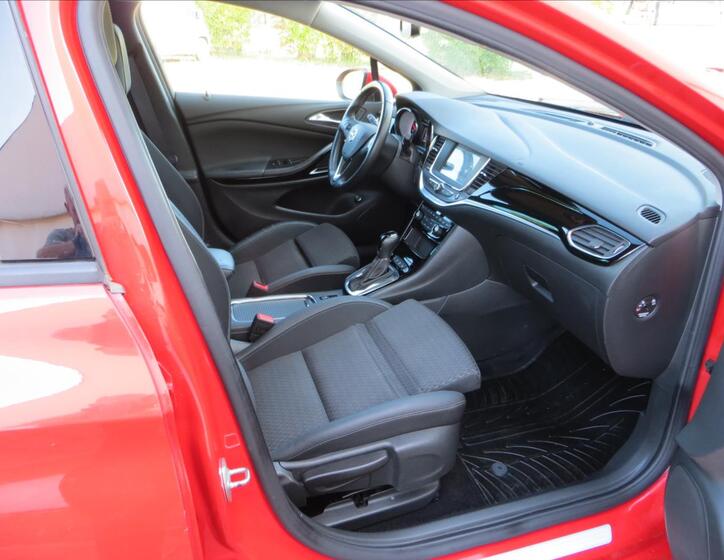 Opel Astra 11