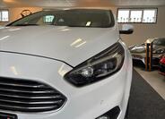Ford S-MAX 8