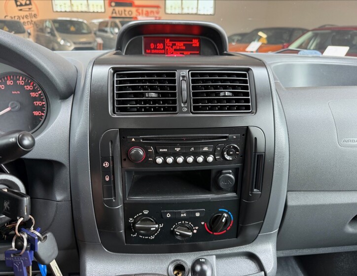 Peugeot Expert 15