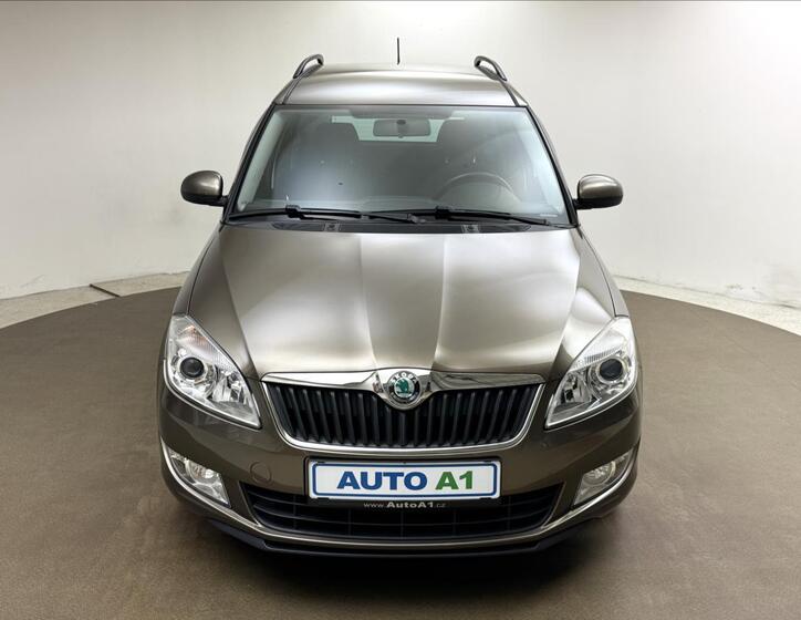 Škoda Roomster 2