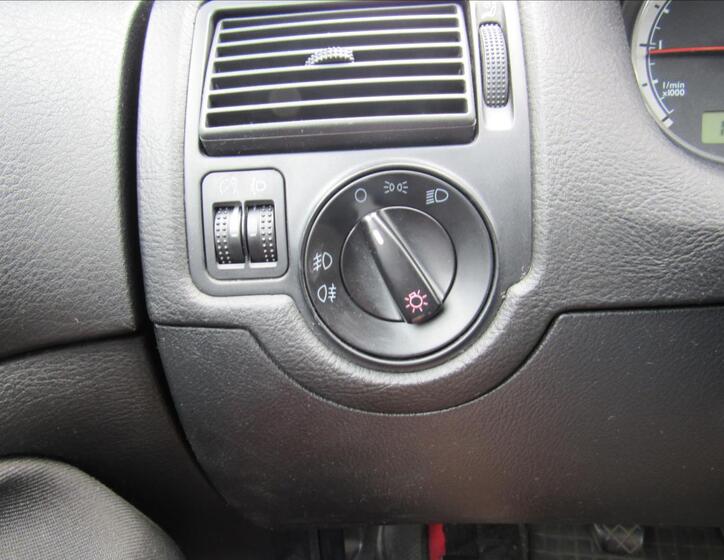 Volkswagen Golf 21