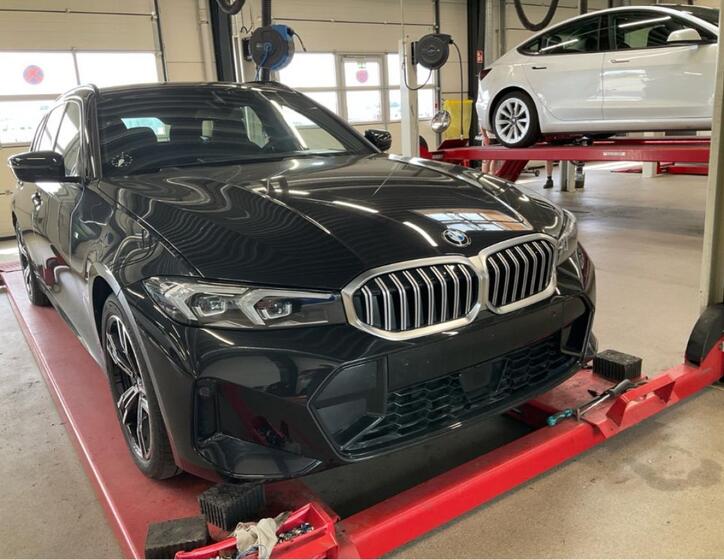 BMW Řada 3 2