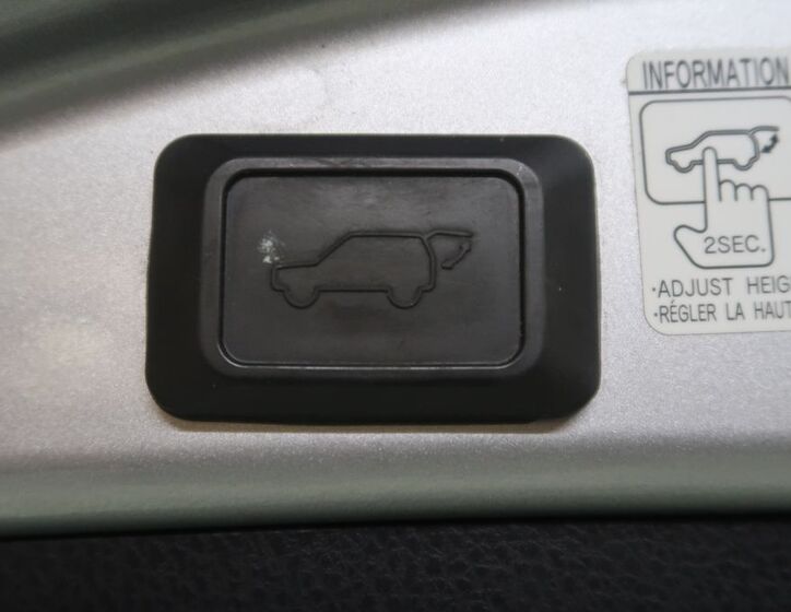Toyota RAV4 12