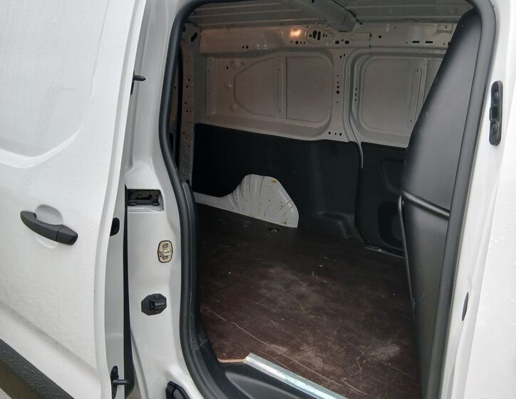 Toyota ProAce 13