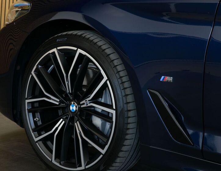 BMW Řada 5 8