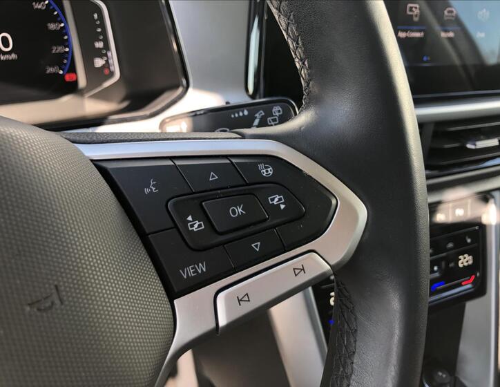 Volkswagen T-Roc 17