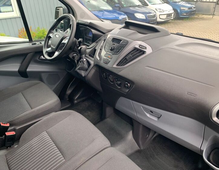 Ford Transit Custom 22