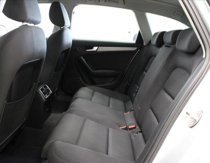 Audi A4 14