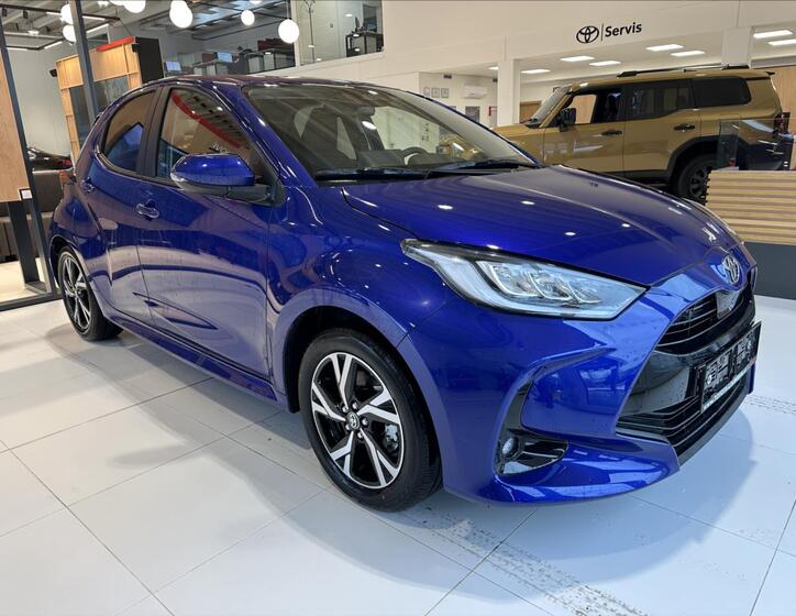 Toyota Yaris 1