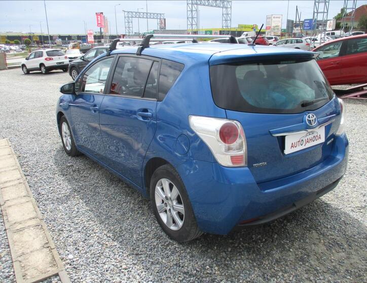 Toyota Verso 6