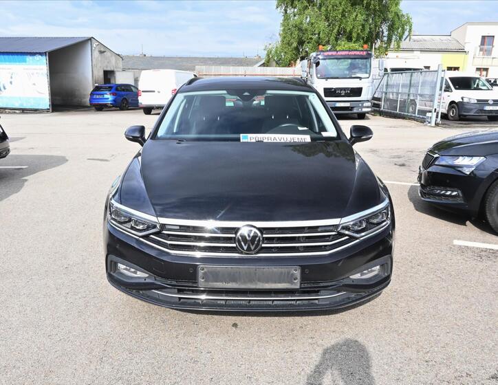 Volkswagen Passat 1