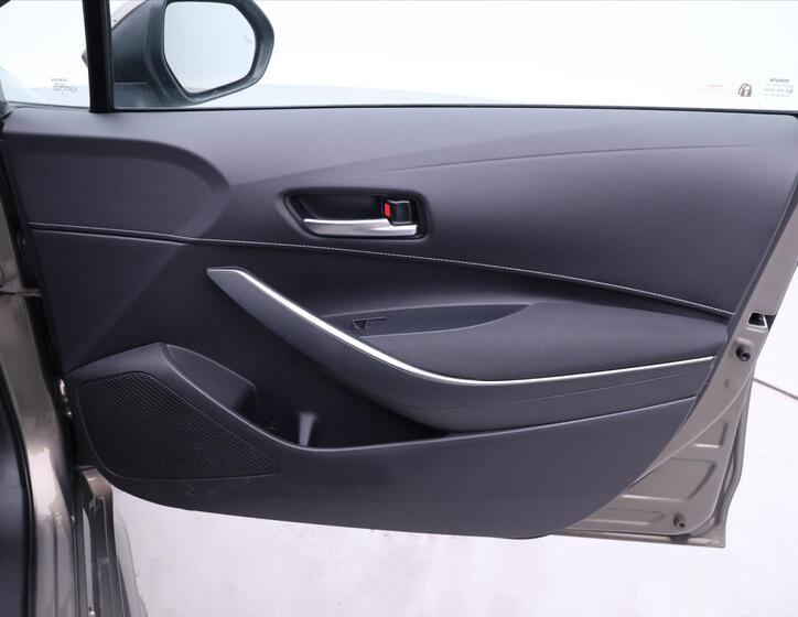 Toyota Corolla 12