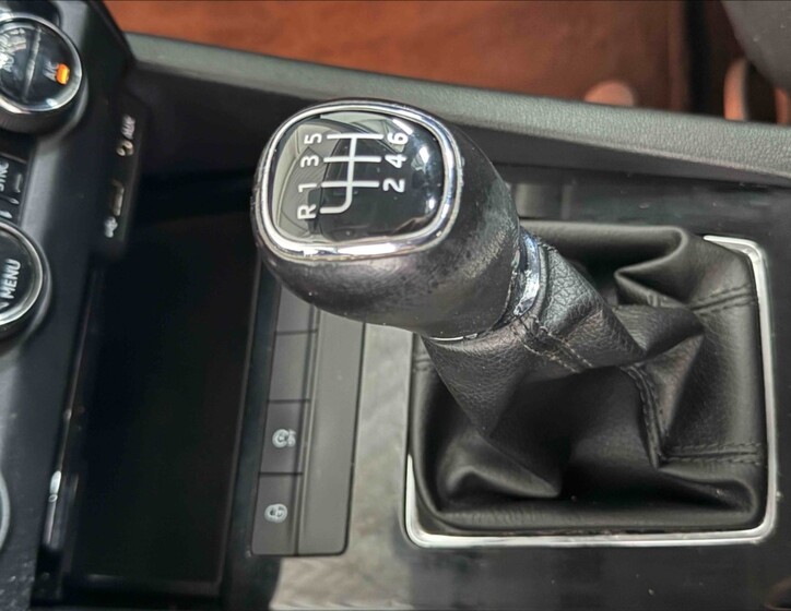 Škoda Octavia 14