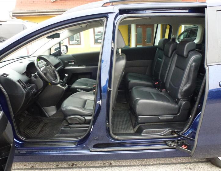 Mazda 5 17