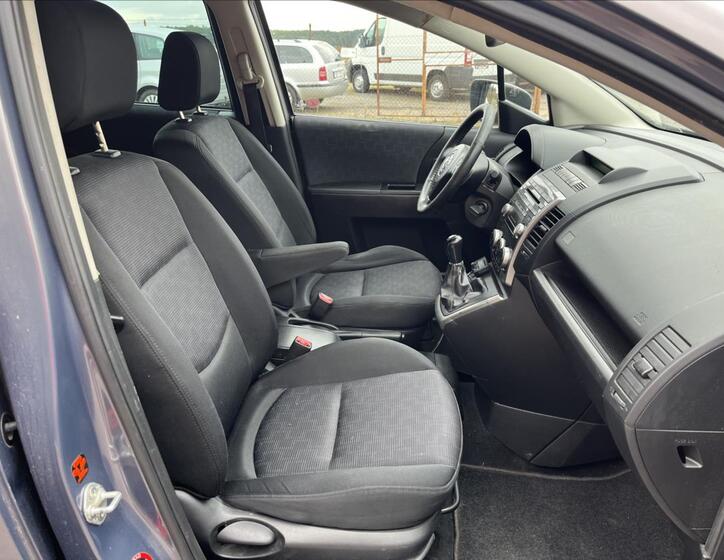 Mazda 5 11