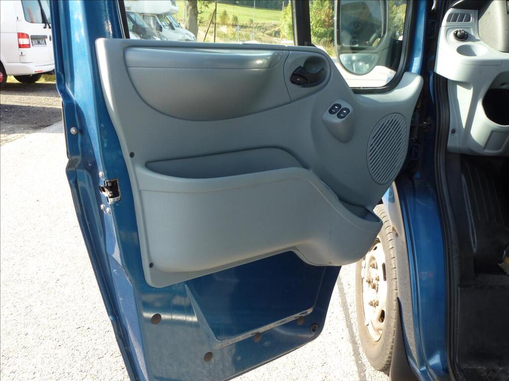 Ford Transit 14