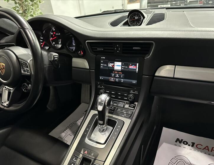 Porsche 911 18