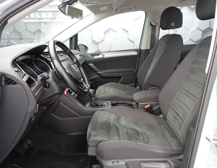 Volkswagen Touran 29