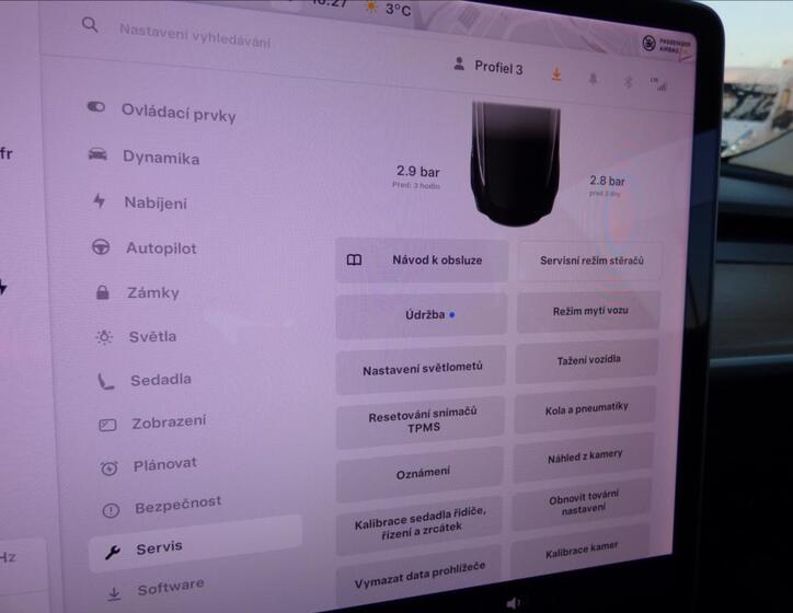 Tesla Model 3 20