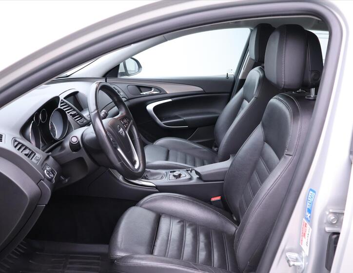 Opel Insignia 12