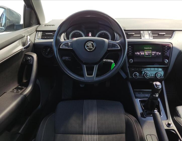 Škoda Octavia 9