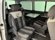 Volkswagen Multivan 21