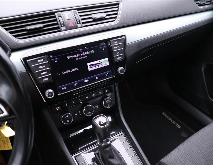 Škoda Superb 19